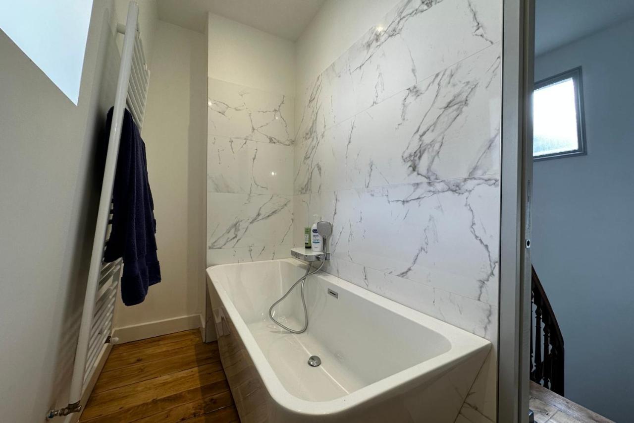 Vila In The Beautiful Districts Of Tours A "Particular" With Great Comfort Exteriér fotografie